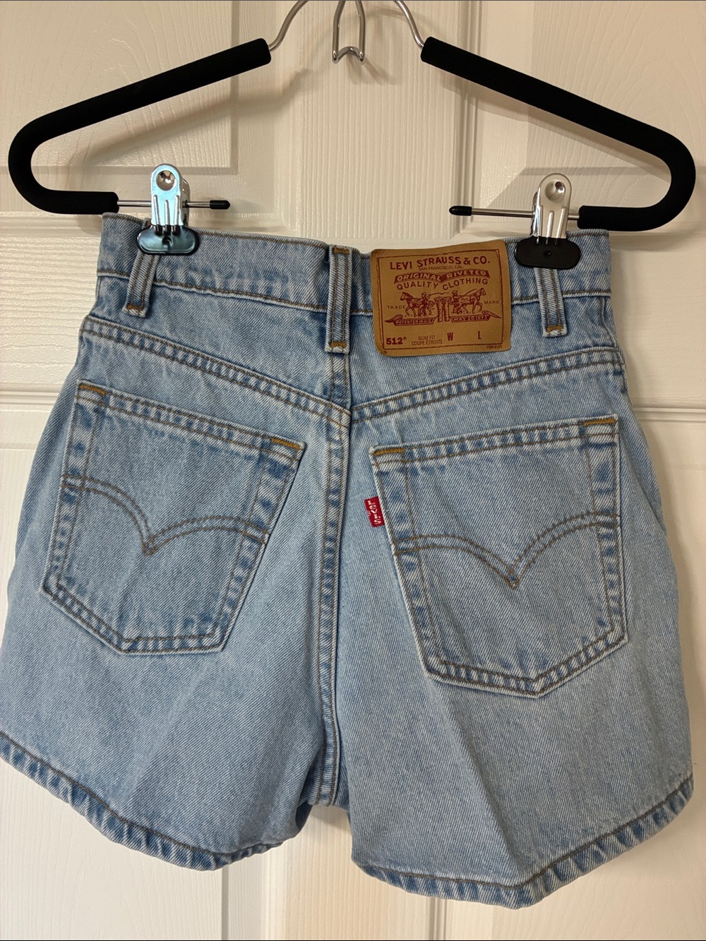 Levi's 512 Shorts, Light Wash, Red Tab, High-rise, SlimFit, 5 Pocket, Sz: 26